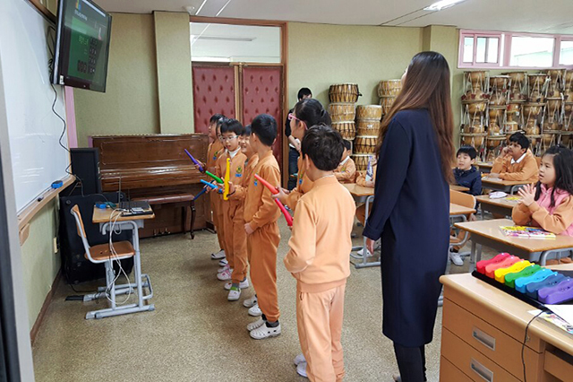 2016.03.25 스마트하모니 초등학교 방문 평가.jpg